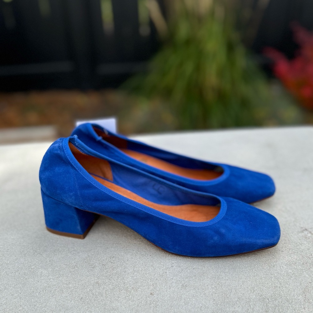 L’intervalle ballet mini heel blue suede and leather with square toe size EU 39